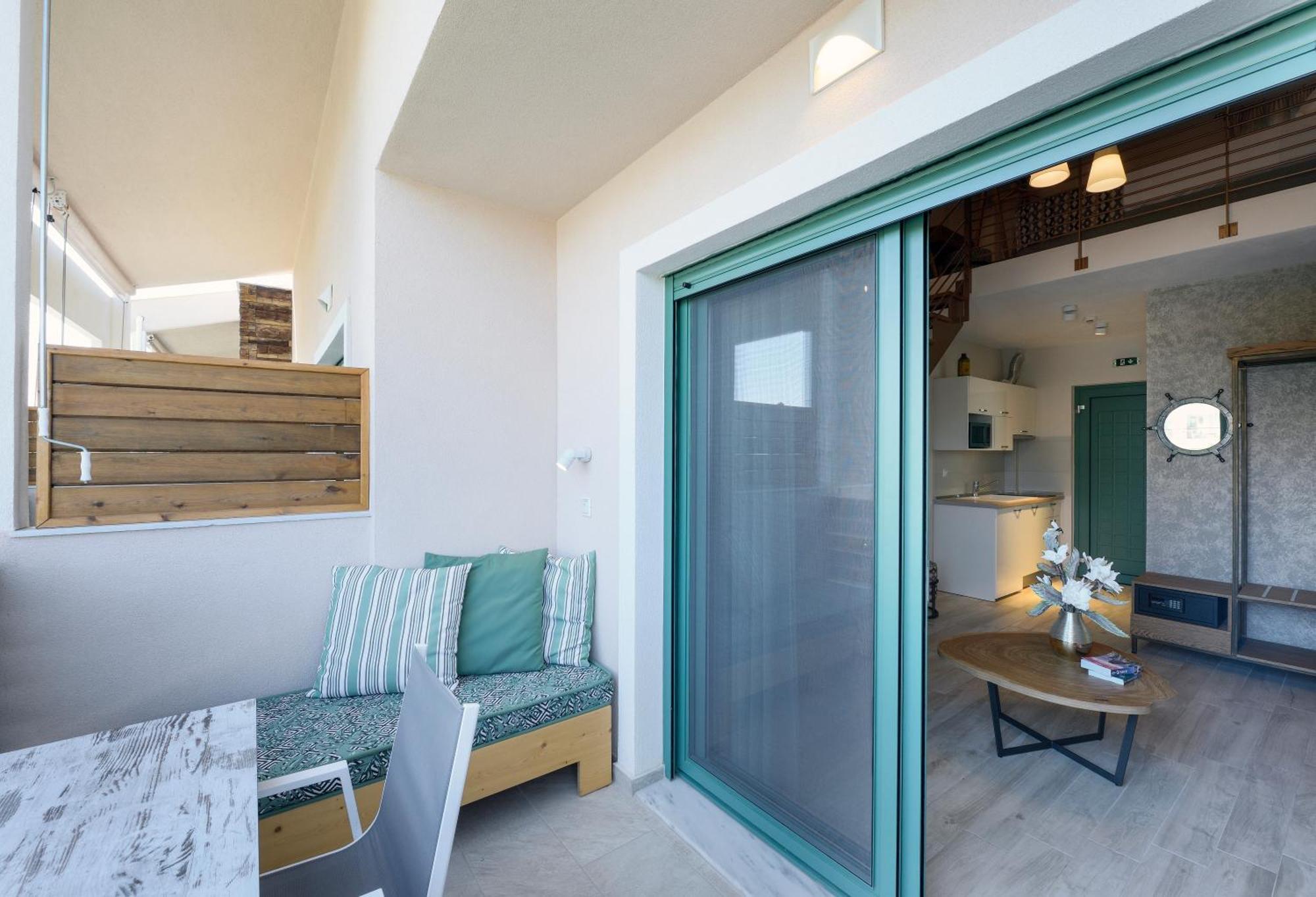 Alegria Suites Nikíti Szoba fotó