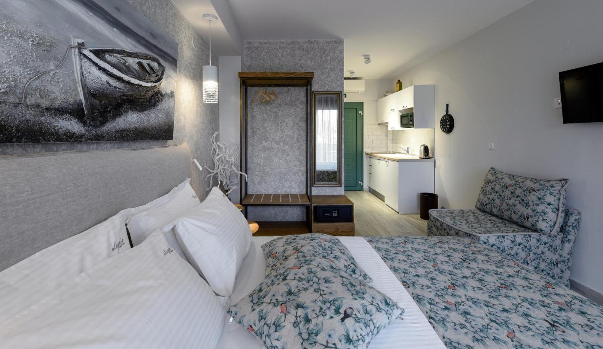 Alegria Suites Nikíti Szoba fotó