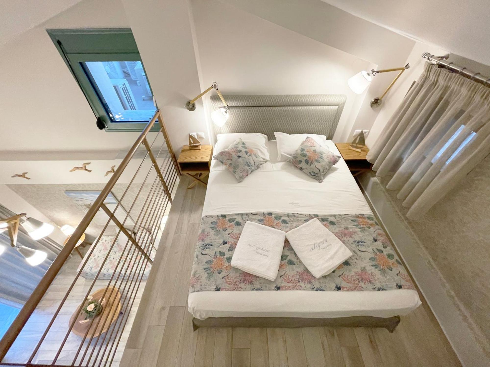 Alegria Suites Nikíti Kültér fotó